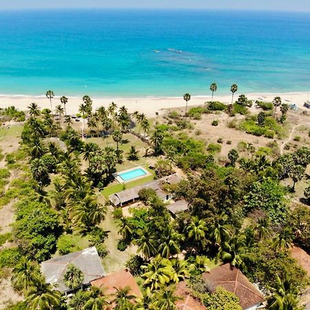 108 Palms Beach Resort トリンコマリー エクステリア 写真